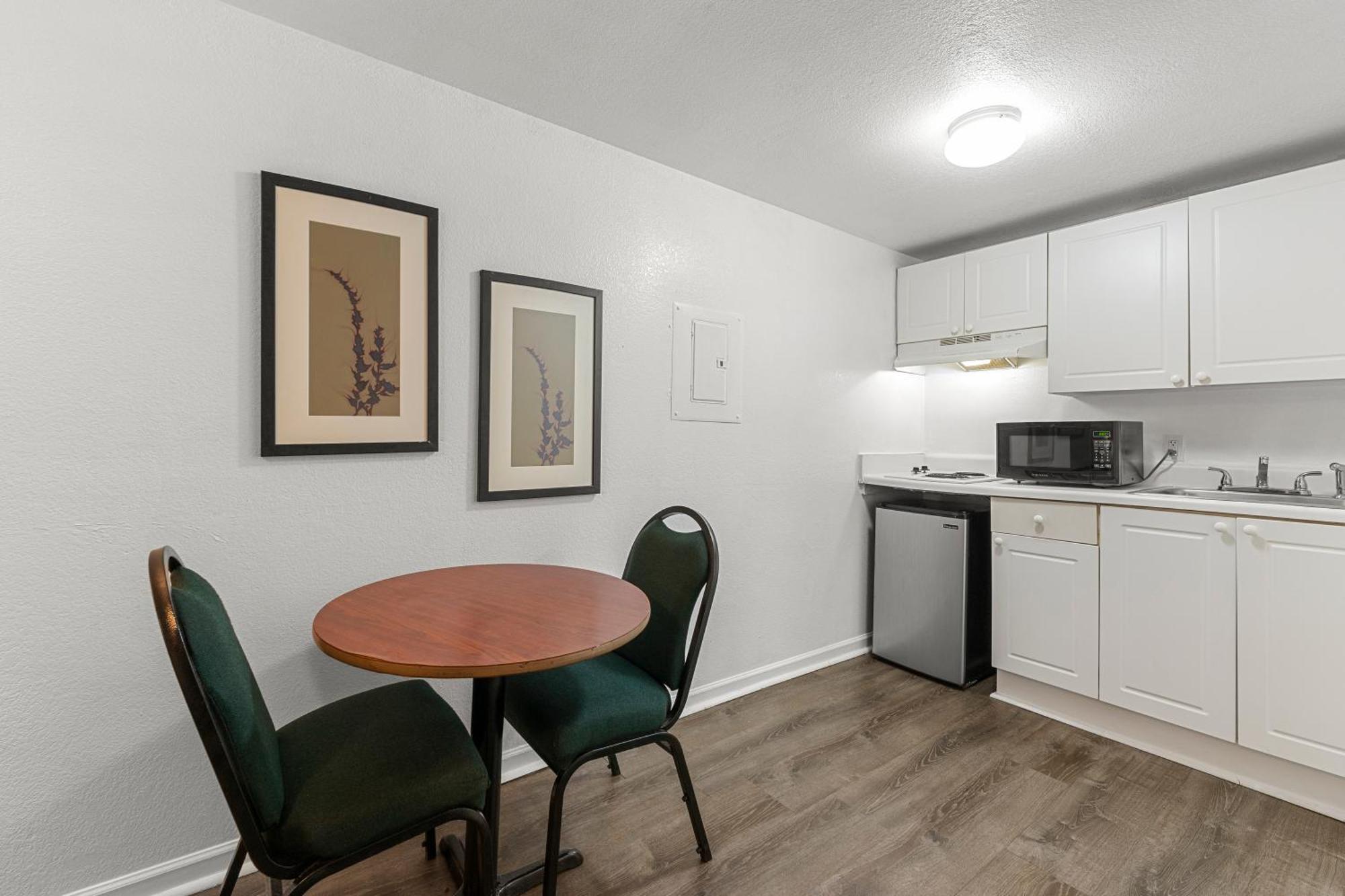 Extended Stay Studios Montgomery Exterior foto